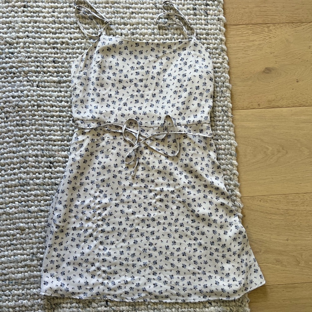 Brandy Melville Dress